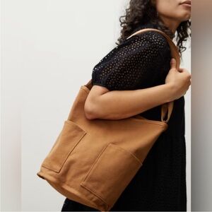 EUC everlane lantern bucket bag